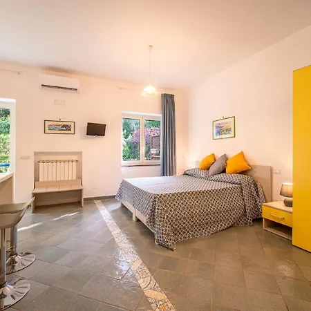 Casa Mary Family Apartment Sorrento Exterior photo